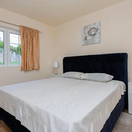 בית נופש Awesome In Gornje *