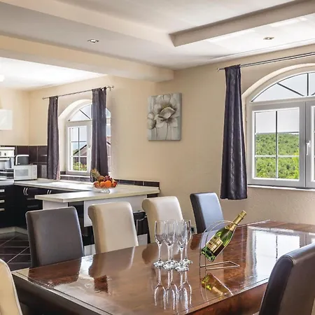 בית נופש Awesome In Gornje Podbablje