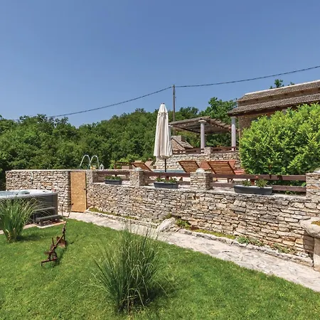 Awesome In Gornje בית נופש *