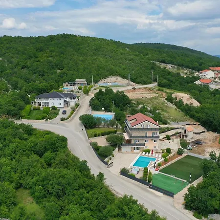 בית נופש Awesome In Gornje *